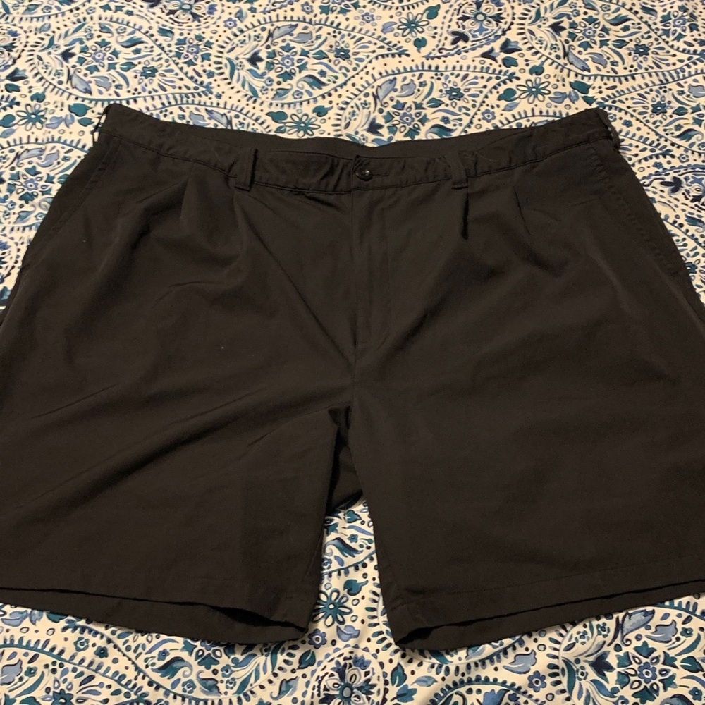 Reebok Men's Black Flat Front Shorts